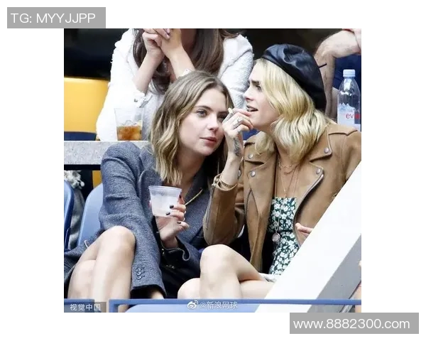 足球明星的爱侣是德国超模两人甜蜜生活引发热议