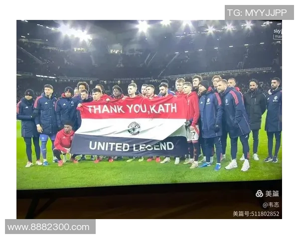 足球明星真人版：重温绿茵传奇与球场背后的真实故事